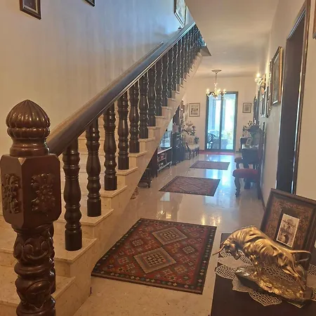 Malta Airport Bedroom With Private Shower - 18 Min Walking Distance *
