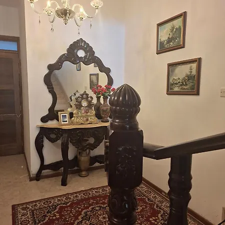 Malta Airport Bedroom With Private Shower - 18 Min Walking Distance Gasthof